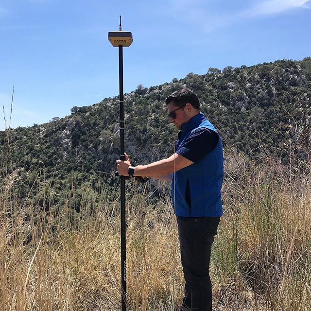 Levantamiento Topográfico y Formación de drenajes